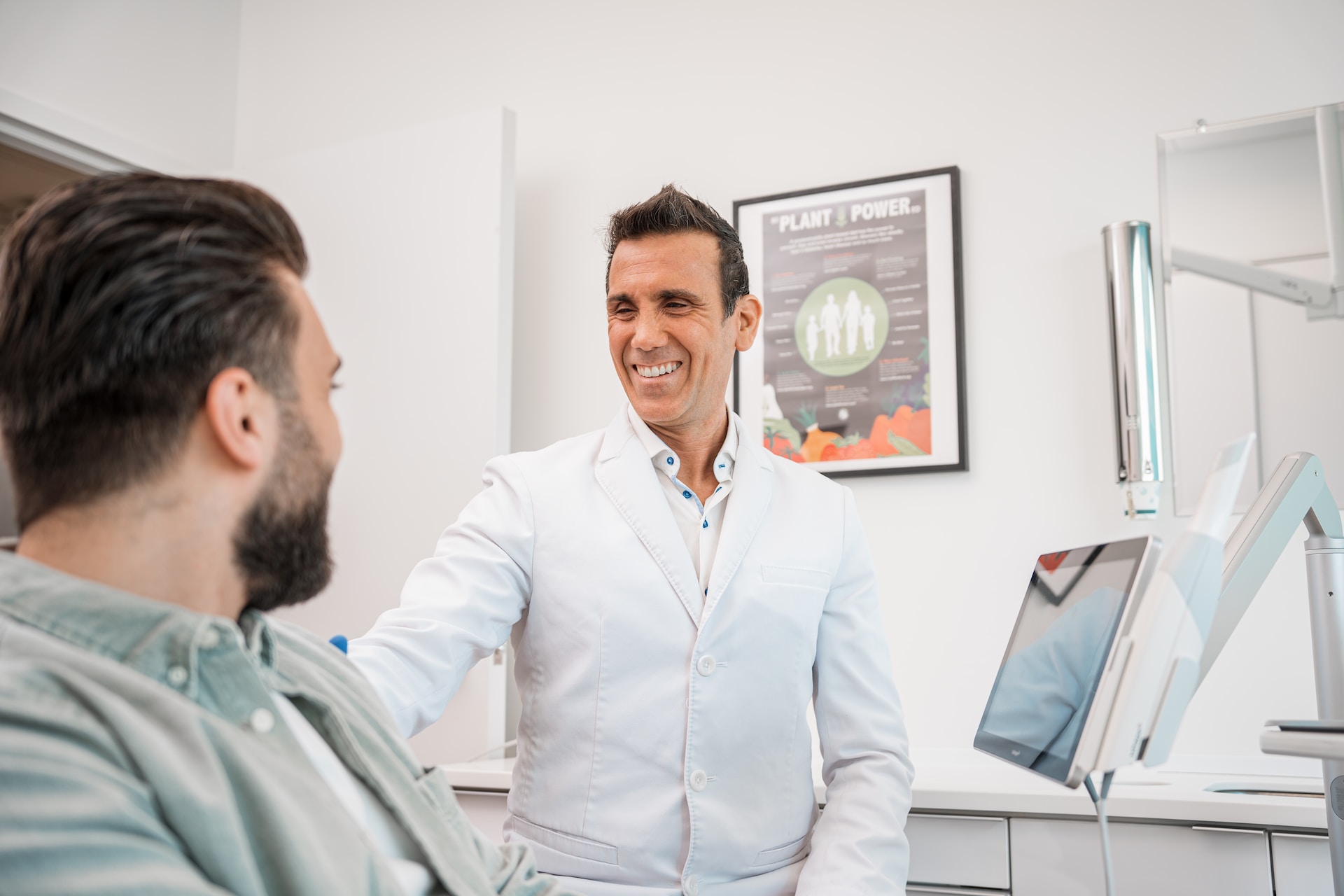 The Power of a Smile: Understanding the Benefits of Regular Dental Check-ups